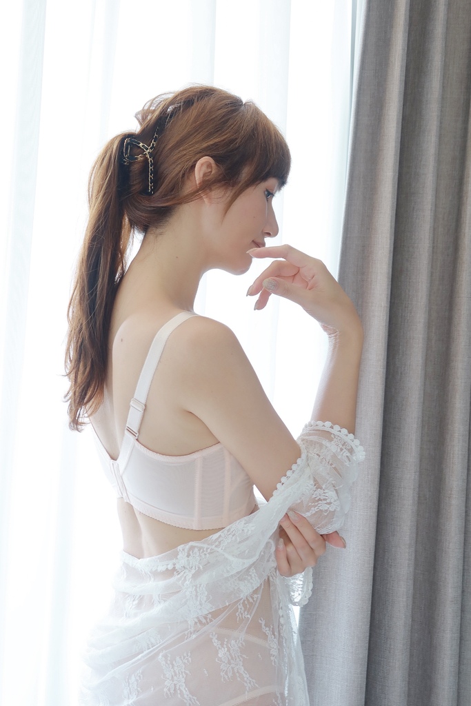 【內在美推薦】貝兒薇內衣│MIT無鋼圈內衣品牌│穿對內衣集中又顯瘦│冰涼咖啡紗材質透氣抗UV  涼爽有感迎接夏日│無鋼圈內衣推薦 @混血珊莎的奇幻旅程