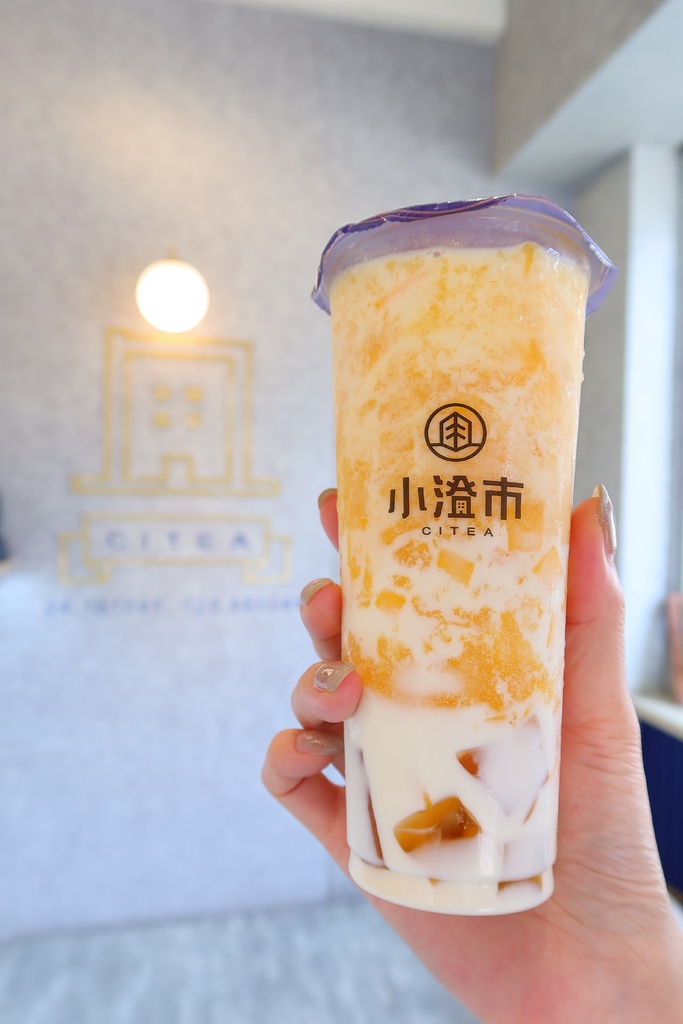 【台中手搖飲】小澄市鮮果茶飲 精誠店│太狂!! 爆量愛文芒果 台中澎湃系手搖飲│夏季新品發售 @混血珊莎的奇幻旅程