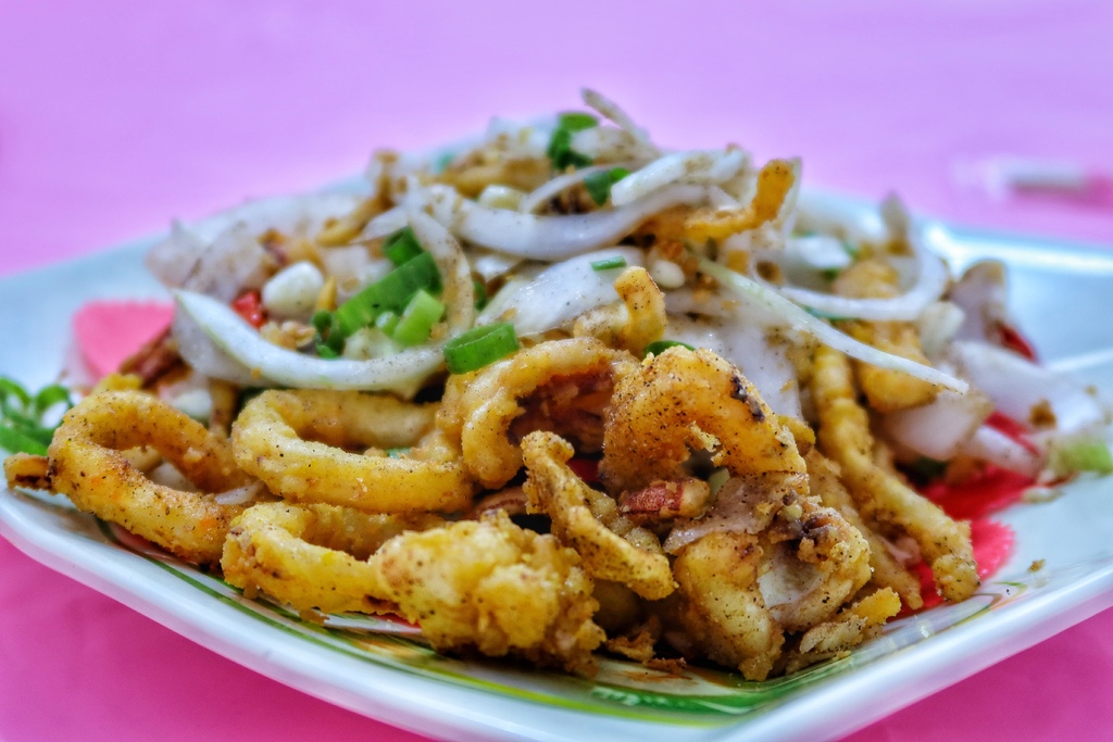 【阿興生魚片】必吃屏東百元超厚生魚片，老饕必點隱藏版龍蝦麵! @混血珊莎的奇幻旅程