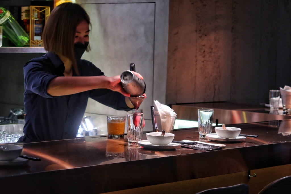 【國父紀念館酒吧】隱士餐酒館The Hermit Bistro，中西式創意料理搭配特色調酒，捷運國父紀念館站人氣餐廳 @混血珊莎的奇幻旅程
