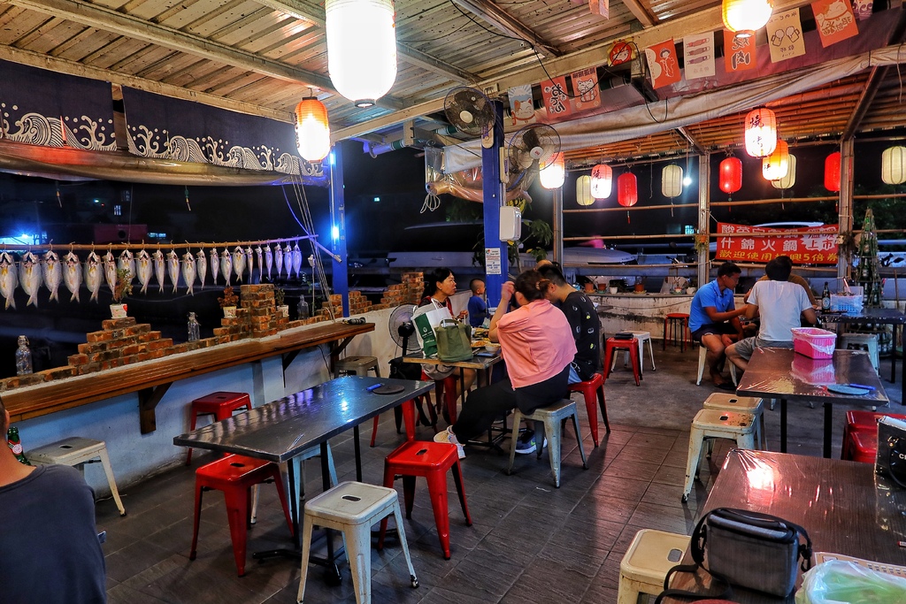 【枋寮美食推薦】龍炭烤，港邊人氣串燒居酒屋! @混血珊莎的奇幻旅程