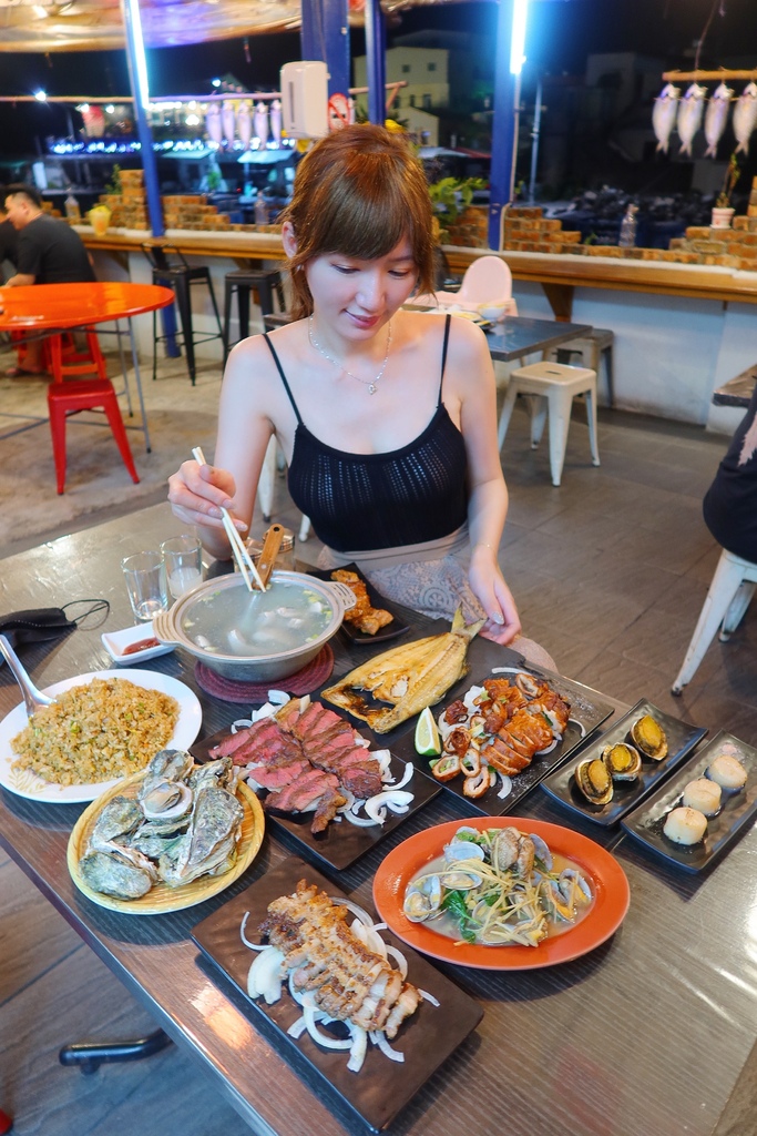 【枋寮美食推薦】龍炭烤，港邊人氣串燒居酒屋! @混血珊莎的奇幻旅程