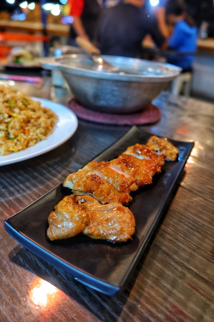 【枋寮美食推薦】龍炭烤，港邊人氣串燒居酒屋! @混血珊莎的奇幻旅程
