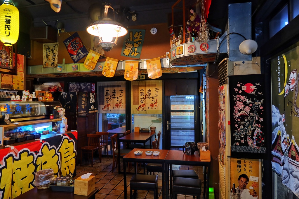 【南京三民美食】慶祝日式串燒居酒屋，必吃美味一夜干，鹽烤大草蝦鮮甜又Q彈 @混血珊莎的奇幻旅程