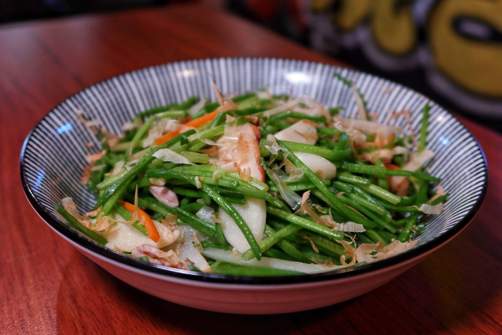 【南京三民美食】慶祝日式串燒居酒屋，必吃美味一夜干，鹽烤大草蝦鮮甜又Q彈 @混血珊莎的奇幻旅程