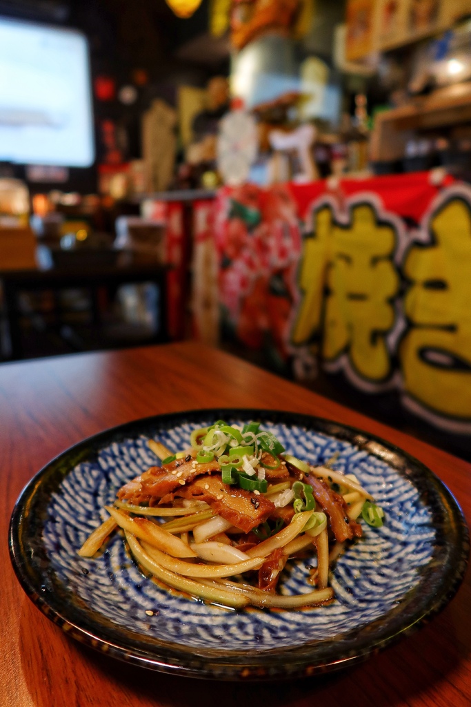 【南京三民美食】慶祝日式串燒居酒屋，必吃美味一夜干，鹽烤大草蝦鮮甜又Q彈 @混血珊莎的奇幻旅程