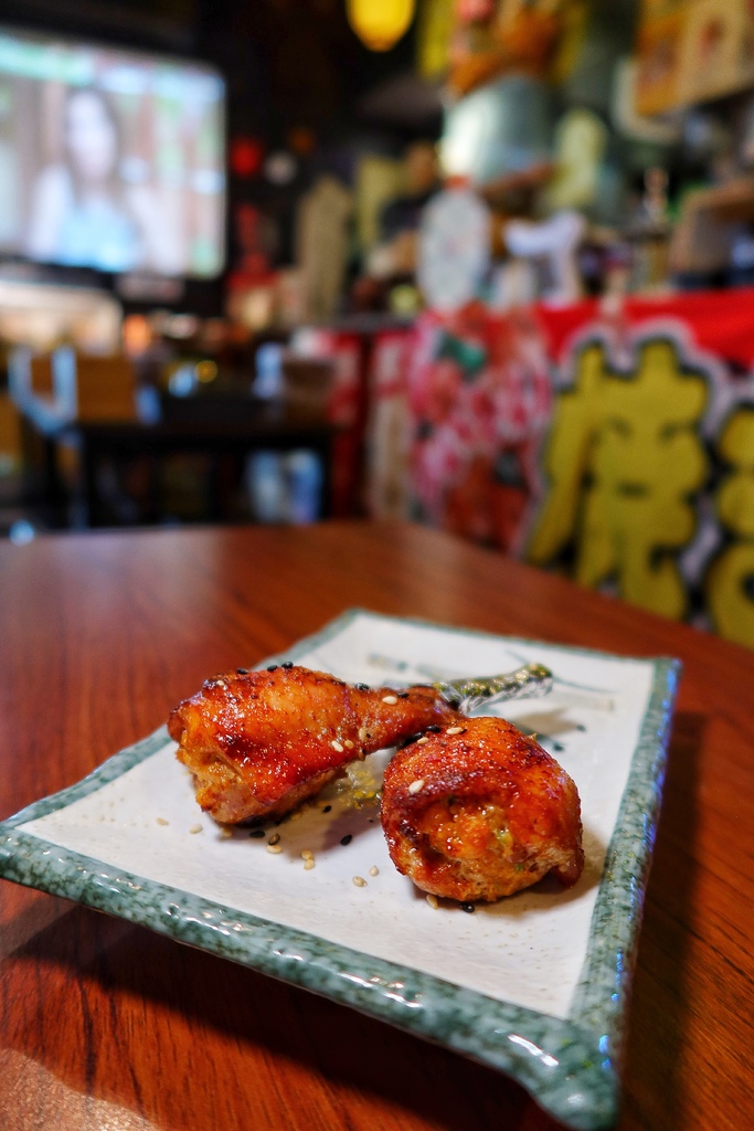【南京三民美食】慶祝日式串燒居酒屋，必吃美味一夜干，鹽烤大草蝦鮮甜又Q彈 @混血珊莎的奇幻旅程
