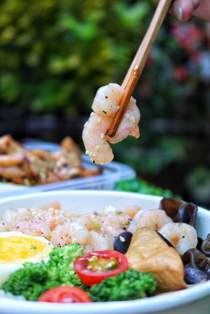 【內湖便當】老公老婆餐盒 內湖店│輕食水煮餐盒 少油少鹽無負擔│必吃招牌蜂蜜雞腿 升級雙主餐更豐盛│內湖外送外帶美食推薦 @混血珊莎的奇幻旅程