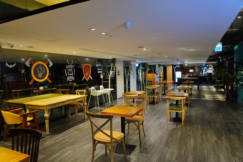 【台北便宜住宿】路境行旅 Finders Hotel，零食泡麵飲料通通免費，每人一晚只要800元! @混血珊莎的奇幻旅程