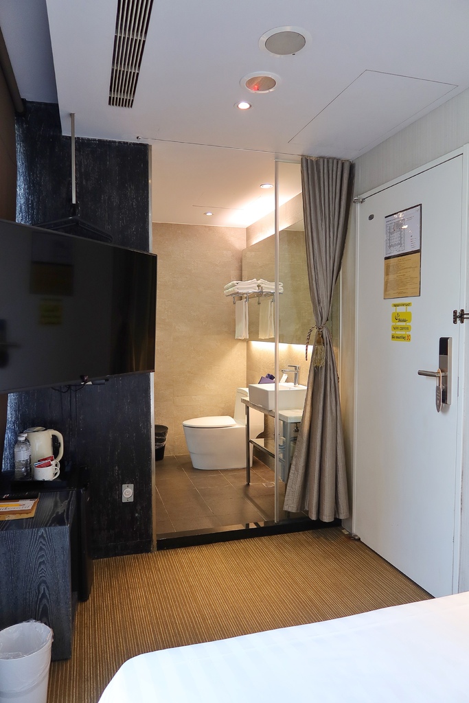 【台北便宜住宿】路境行旅 Finders Hotel，零食泡麵飲料通通免費，每人一晚只要800元! @混血珊莎的奇幻旅程