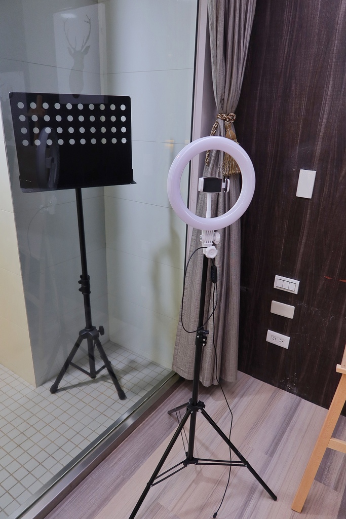 【台北便宜住宿】路境行旅 Finders Hotel，零食泡麵飲料通通免費，每人一晚只要800元! @混血珊莎的奇幻旅程