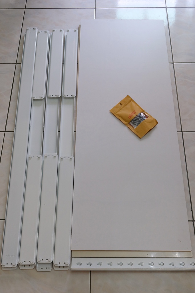 【角鋼電視櫃】空間特工ciazhan│白色工業風免螺絲角鋼電視櫃 耐重抗震很安心│免工具安裝 女生也能輕易上手! @混血珊莎的奇幻旅程
