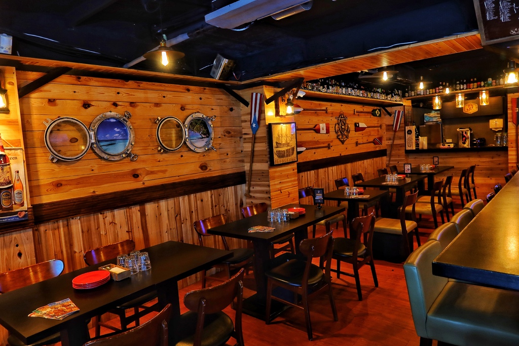 【ABV加勒比海餐酒館】加勒比海島國美食，搭配世界精釀啤酒，透過味蕾環遊世界! @混血珊莎的奇幻旅程