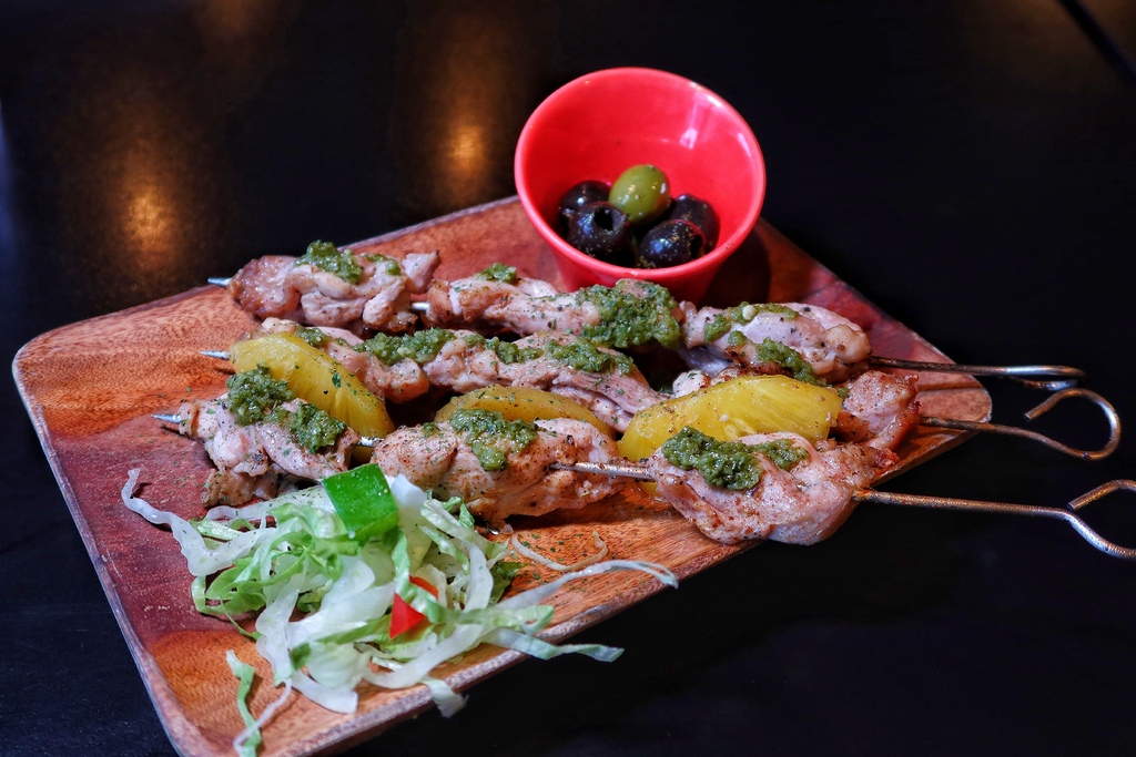 【ABV加勒比海餐酒館】加勒比海島國美食，搭配世界精釀啤酒，透過味蕾環遊世界! @混血珊莎的奇幻旅程