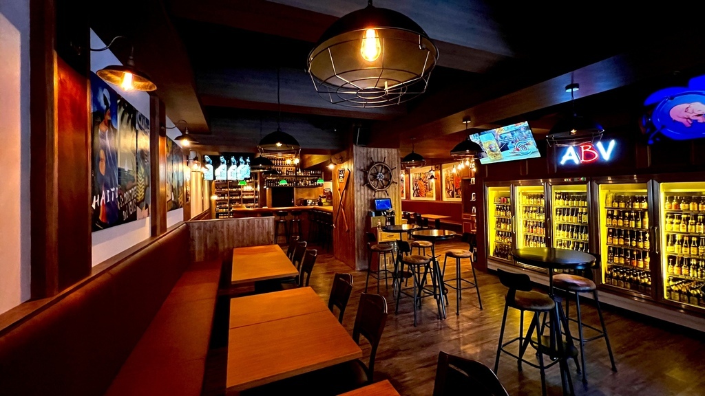 【ABV加勒比海餐酒館】加勒比海島國美食，搭配世界精釀啤酒，透過味蕾環遊世界! @混血珊莎的奇幻旅程