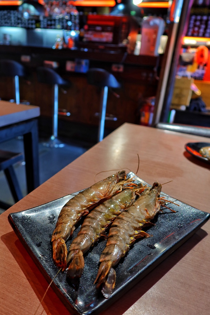 【三重燒烤吃到飽】名炙炭火燒肉│現切頂級日本和牛 爽吃比手大生蠔!│三重超強頂級燒肉 和牛海鮮吃到飽 │新北三重吃到飽推薦! @混血珊莎的奇幻旅程