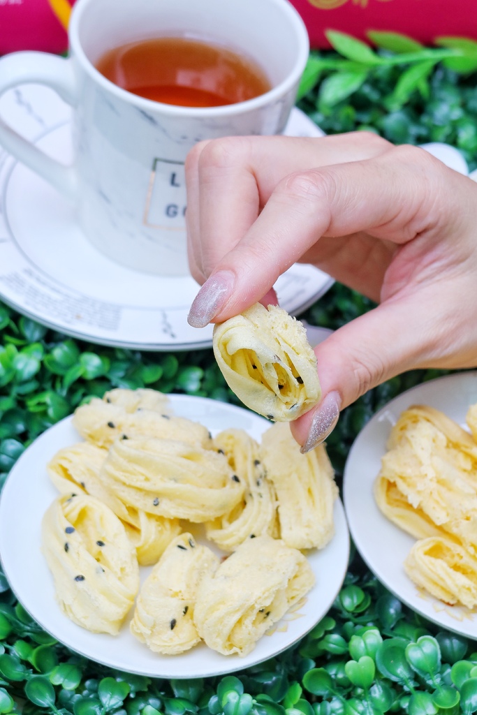 【餅乾開箱】38熊蝶蝶酥│手工蛋捲/年節禮盒/團購美食/宅配美食│台北伴手禮推薦 @混血珊莎的奇幻旅程