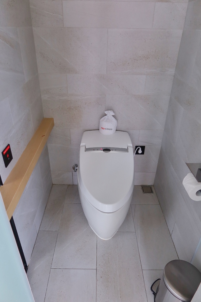 【板橋傑仕堡】傑仕堡有氧酒店，飽覽城市高樓美景，頂樓還有日式景觀湯屋! @混血珊莎的奇幻旅程