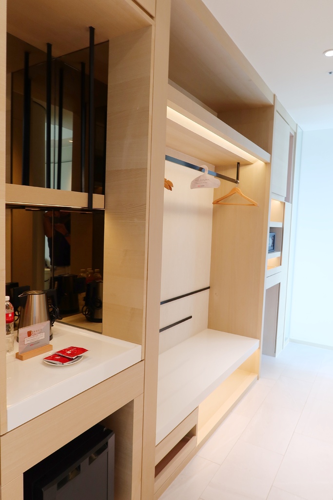 【板橋傑仕堡】傑仕堡有氧酒店，飽覽城市高樓美景，頂樓還有日式景觀湯屋! @混血珊莎的奇幻旅程