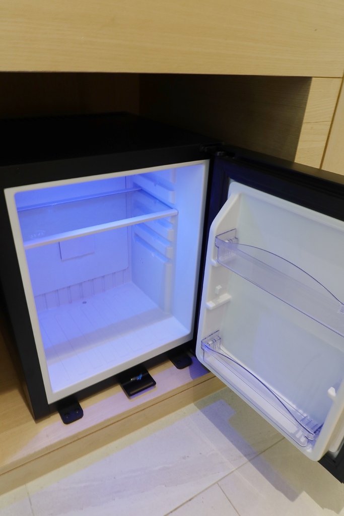 【板橋傑仕堡】傑仕堡有氧酒店，飽覽城市高樓美景，頂樓還有日式景觀湯屋! @混血珊莎的奇幻旅程