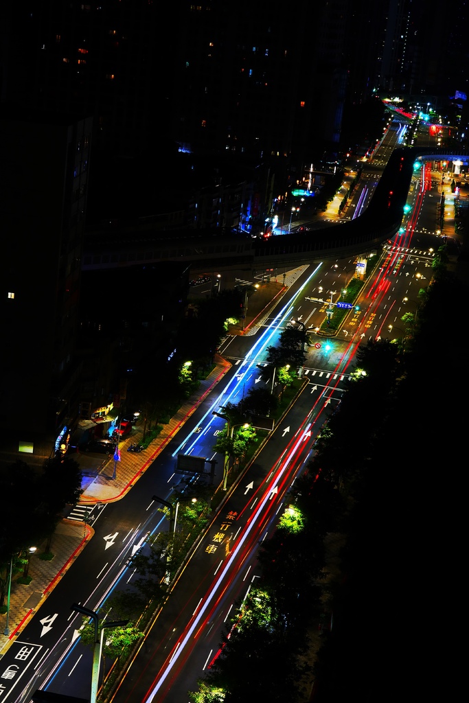 【板橋傑仕堡】傑仕堡有氧酒店，飽覽城市高樓美景，頂樓還有日式景觀湯屋! @混血珊莎的奇幻旅程