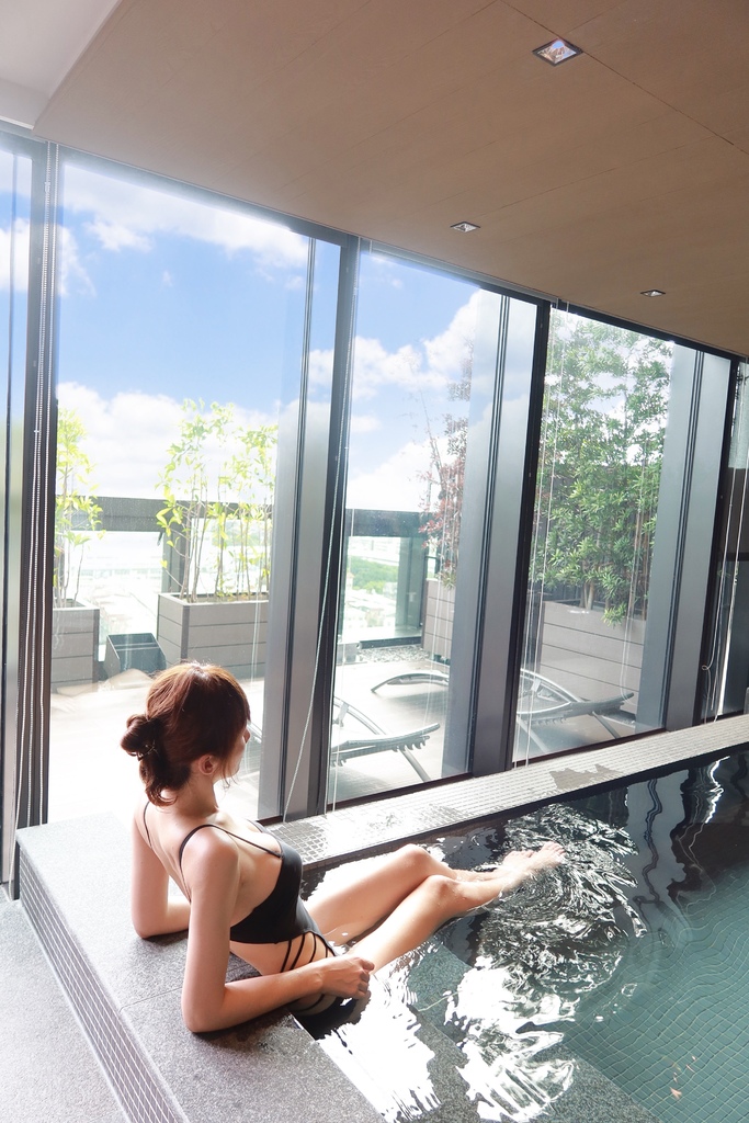 【板橋傑仕堡】傑仕堡有氧酒店，飽覽城市高樓美景，頂樓還有日式景觀湯屋! @混血珊莎的奇幻旅程