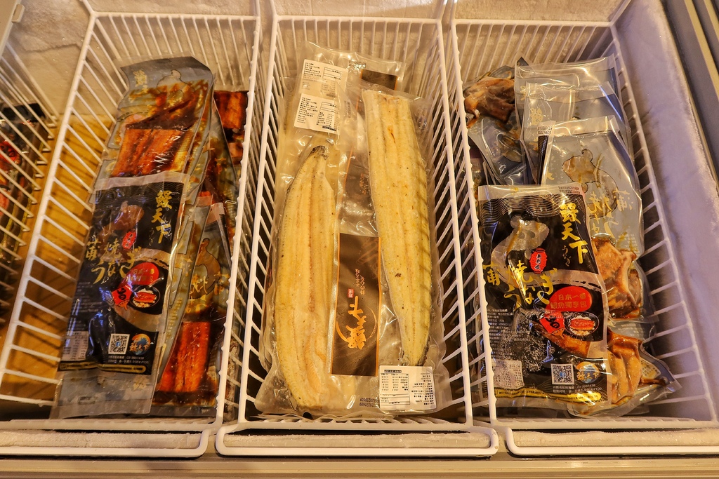 【竹圍漁港餐廳】鰻天下，自產自銷鰻魚專賣店 必吃招牌蒲燒鰻魚飯! @混血珊莎的奇幻旅程