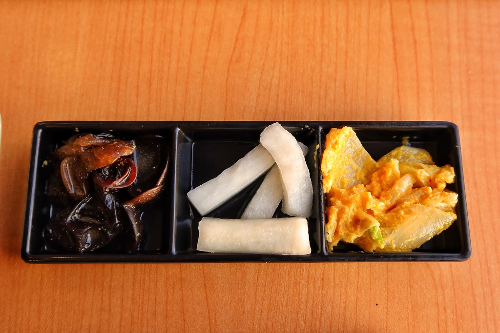 【竹圍漁港餐廳】鰻天下，自產自銷鰻魚專賣店 必吃招牌蒲燒鰻魚飯! @混血珊莎的奇幻旅程