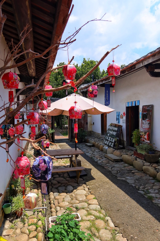 【潭子景點】摘星山莊，台中市定古蹟百年將軍府宅，假日文創市集店家.莊稼料理.古禮抓周! @混血珊莎的奇幻旅程