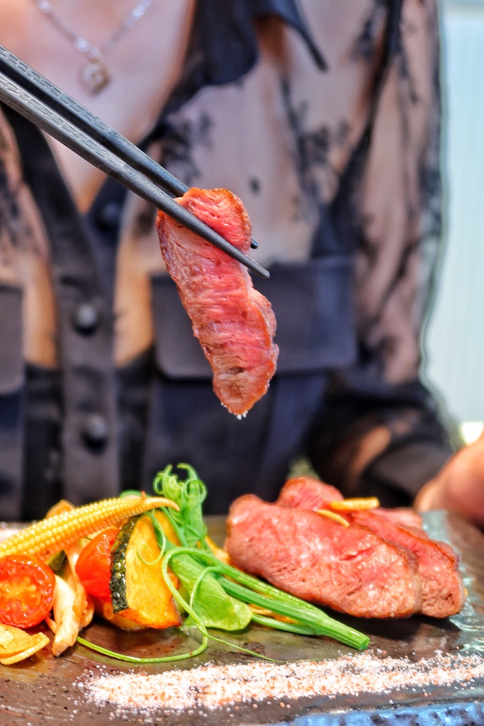 【台中日料】千汌日本料理 にほんりょうり 獨棟日式洋房高級日料附雅緻包廂! @混血珊莎的奇幻旅程