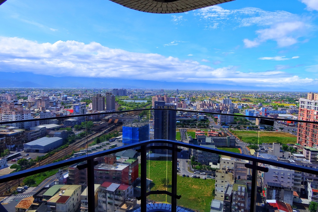 村却國際溫泉酒店｜景觀雙湯池，星空酒吧飽覽百萬夜景! @混血珊莎的奇幻旅程