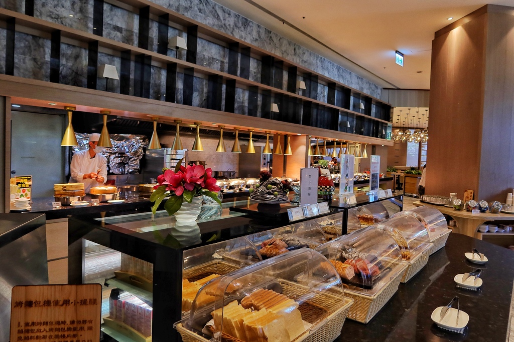 村却國際溫泉酒店｜景觀雙湯池，星空酒吧飽覽百萬夜景! @混血珊莎的奇幻旅程