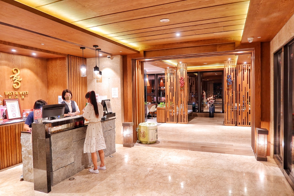 村却國際溫泉酒店｜景觀雙湯池，星空酒吧飽覽百萬夜景! @混血珊莎的奇幻旅程