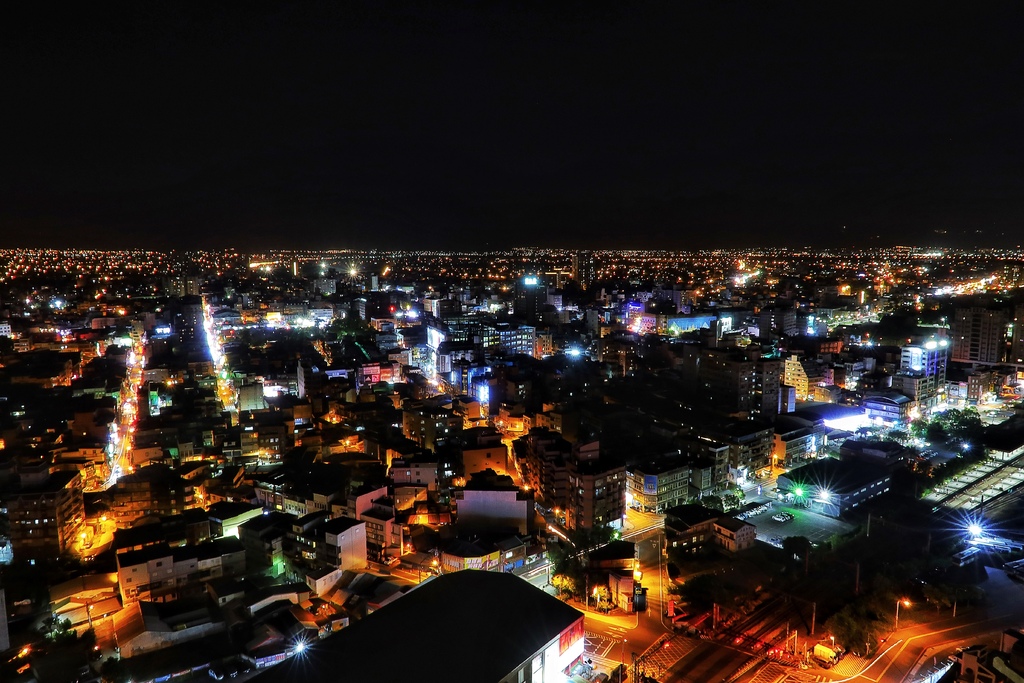 村却國際溫泉酒店｜景觀雙湯池，星空酒吧飽覽百萬夜景! @混血珊莎的奇幻旅程