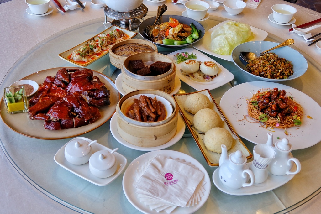 【皇樓中餐廳】米其林星級主廚進駐，招牌粵式中菜港點! @混血珊莎的奇幻旅程