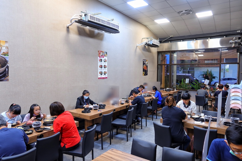 【冬山火鍋】熊飽鍋物冬山店，超可愛泰迪熊主題鍋物，平價宜蘭小火鍋 @混血珊莎的奇幻旅程