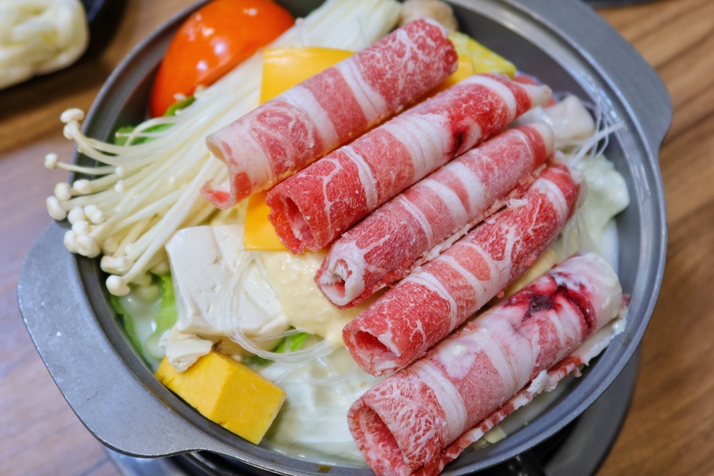 【冬山火鍋】熊飽鍋物冬山店，超可愛泰迪熊主題鍋物，平價宜蘭小火鍋 @混血珊莎的奇幻旅程