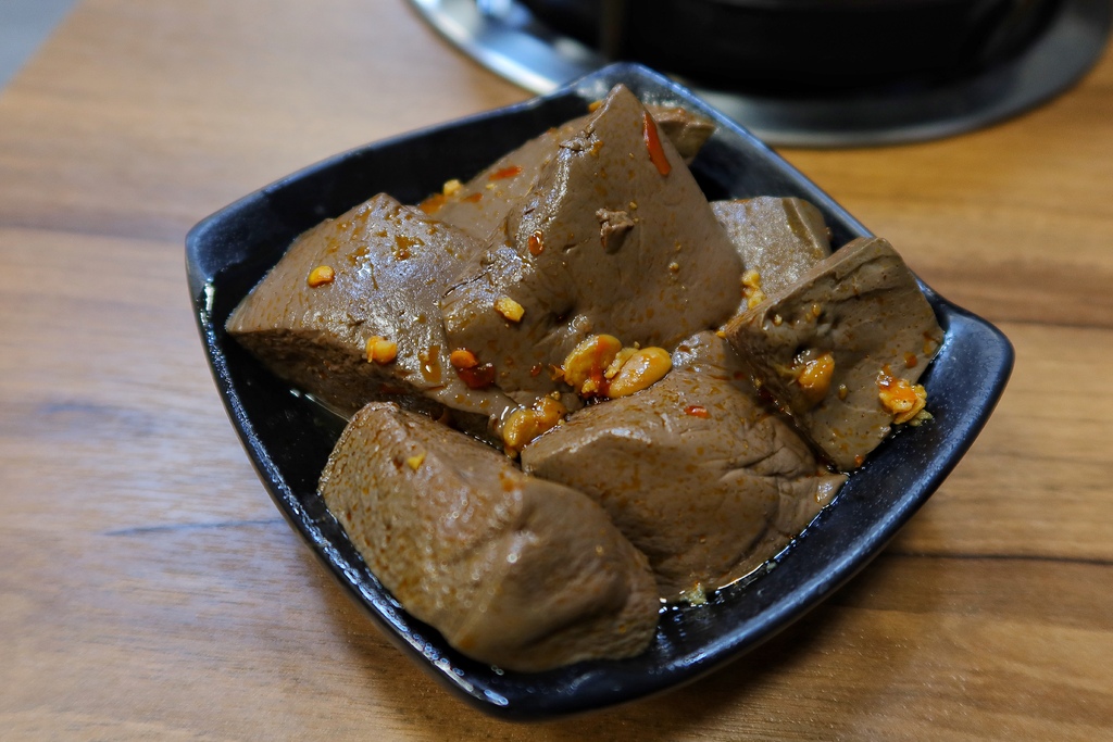 【冬山火鍋】熊飽鍋物冬山店，超可愛泰迪熊主題鍋物，平價宜蘭小火鍋 @混血珊莎的奇幻旅程