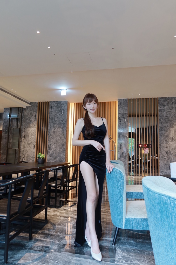 【參加婚禮鞋子推薦】艾佩絲EPRIS手工婚鞋｜雪白金婚鞋 輕奢華質感 好搭又好走｜台灣手工婚鞋品牌 大小尺碼女鞋通通有｜平價婚鞋皮鞋推薦 @混血珊莎的奇幻旅程
