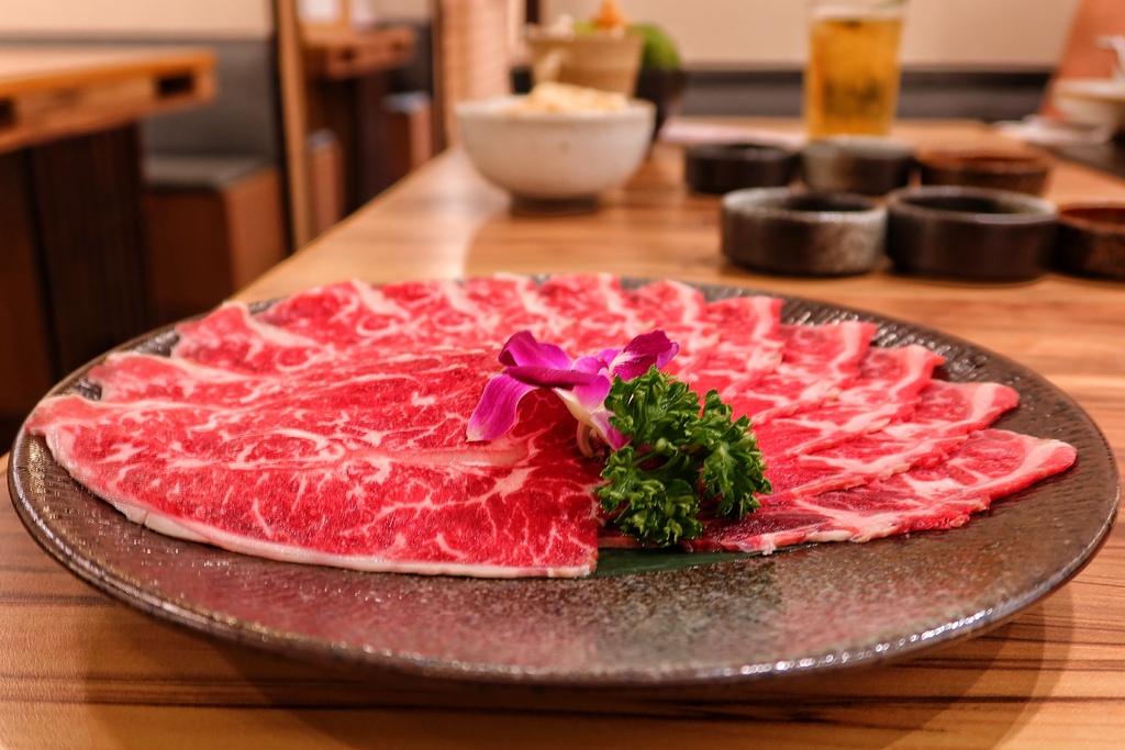 【金門火鍋】恆旨味屋 日式鍋物│招牌日本A5和牛 現撈活體波士頓龍蝦 金門必吃頂級鍋物│金門美食推薦 @混血珊莎的奇幻旅程