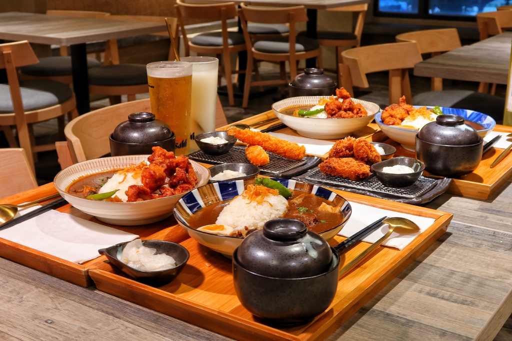 【島津和牛咖哩】高人氣新竹咖哩飯，日本和牛搭配產地直送北海道夢美人米，咖哩控不能錯過! @混血珊莎的奇幻旅程