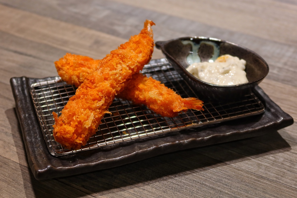【島津和牛咖哩】高人氣新竹咖哩飯，日本和牛搭配產地直送北海道夢美人米，咖哩控不能錯過! @混血珊莎的奇幻旅程