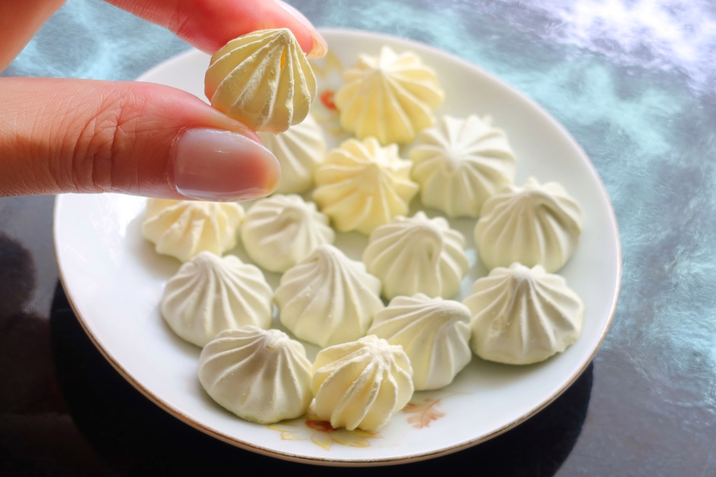 【喜餅推薦】Bloom wedding 花神頂級法式喜餅，輕奢感大人系法式甜點 媲美精品級質感禮盒 成就一生一次的夢幻選擇! @混血珊莎的奇幻旅程