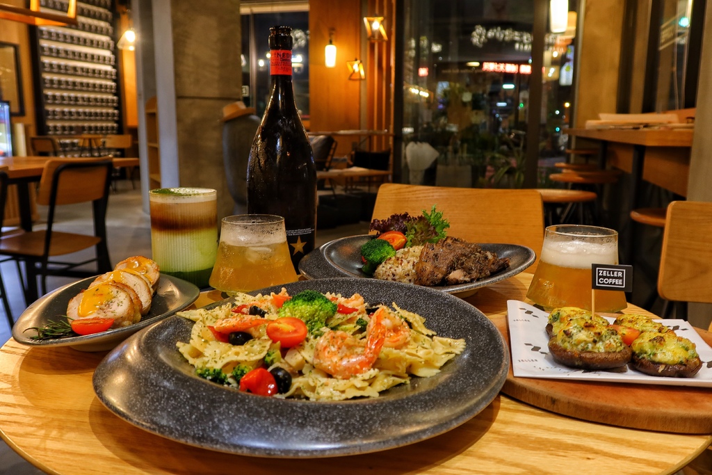 【台中南屯餐廳】Zeller Coffee 宅樂咖啡大墩店│南屯日系美學咖啡廳 夜晚化身氛圍餐酒館  享受微醺食光 下班就來這! @混血珊莎的奇幻旅程